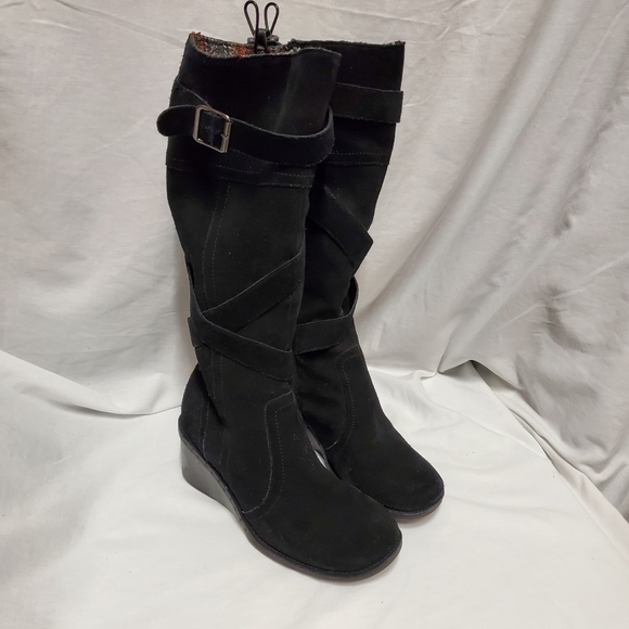 Skechers Shoes - Sketchers suede wedge boots